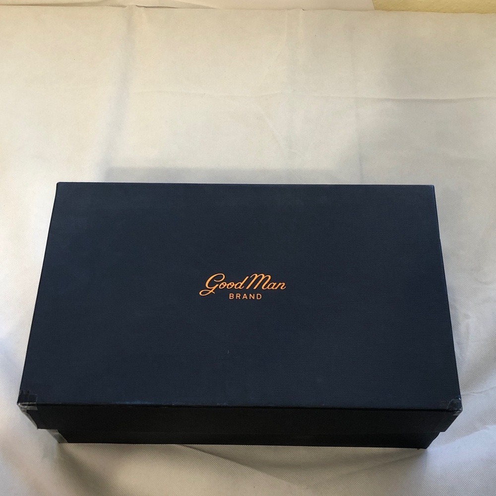 Like New men’s size 9 Good Man Brand Legend Sneakers in Navy and White with box - Picture 14 of 14